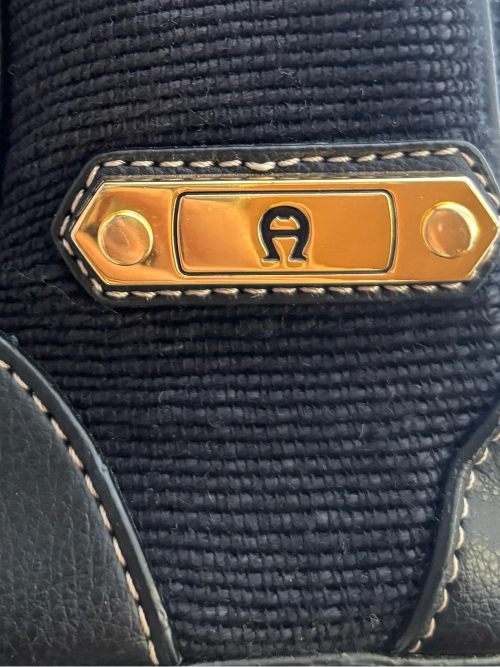 Vintage Etienne Aigner Black Woven Shoulder Bag with Gold hardware EUC